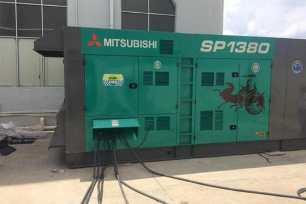 玉田为什么有些柴油发电机组的输出电压可以调节？