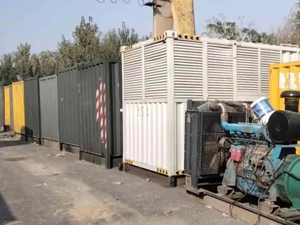 玉田200KW柴油发电机机组每小时油耗是多少？